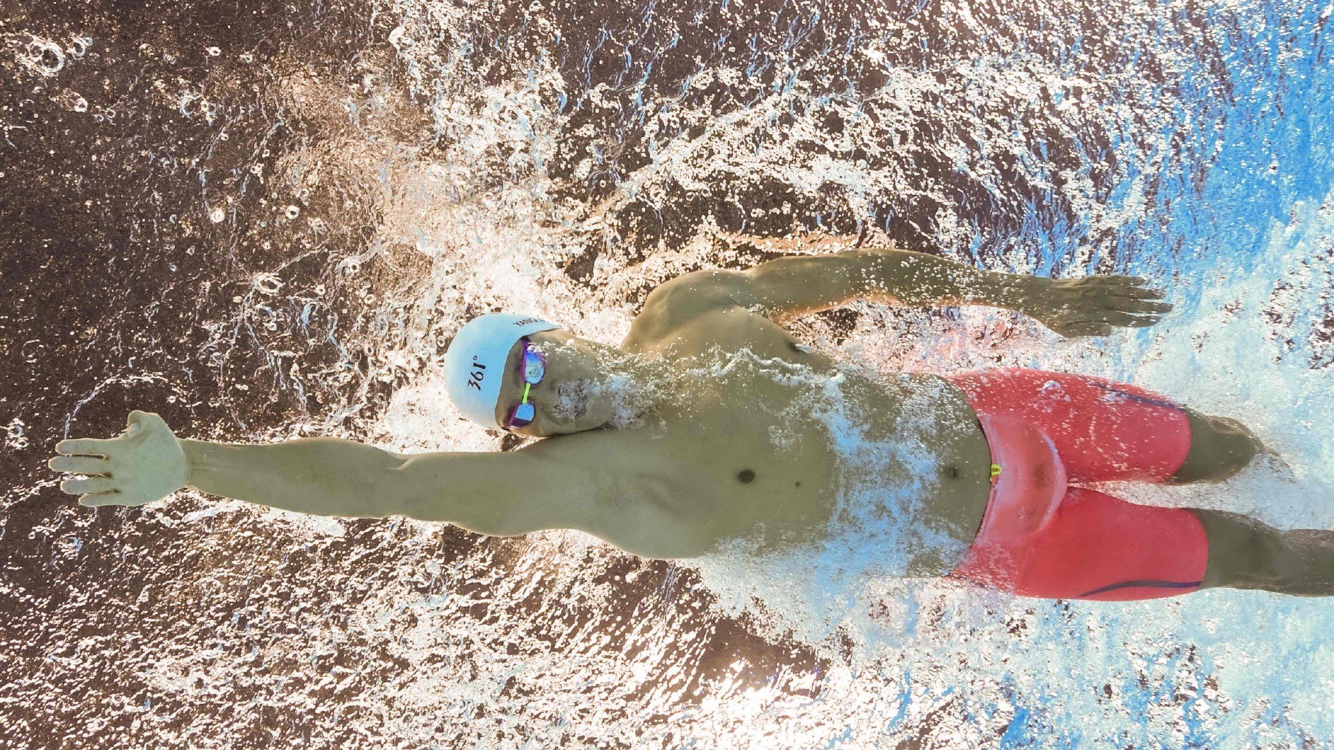 女足世界杯半决赛：荷兰1-0墨西哥晋级决赛，历史首次，女足世界杯亚军荷兰