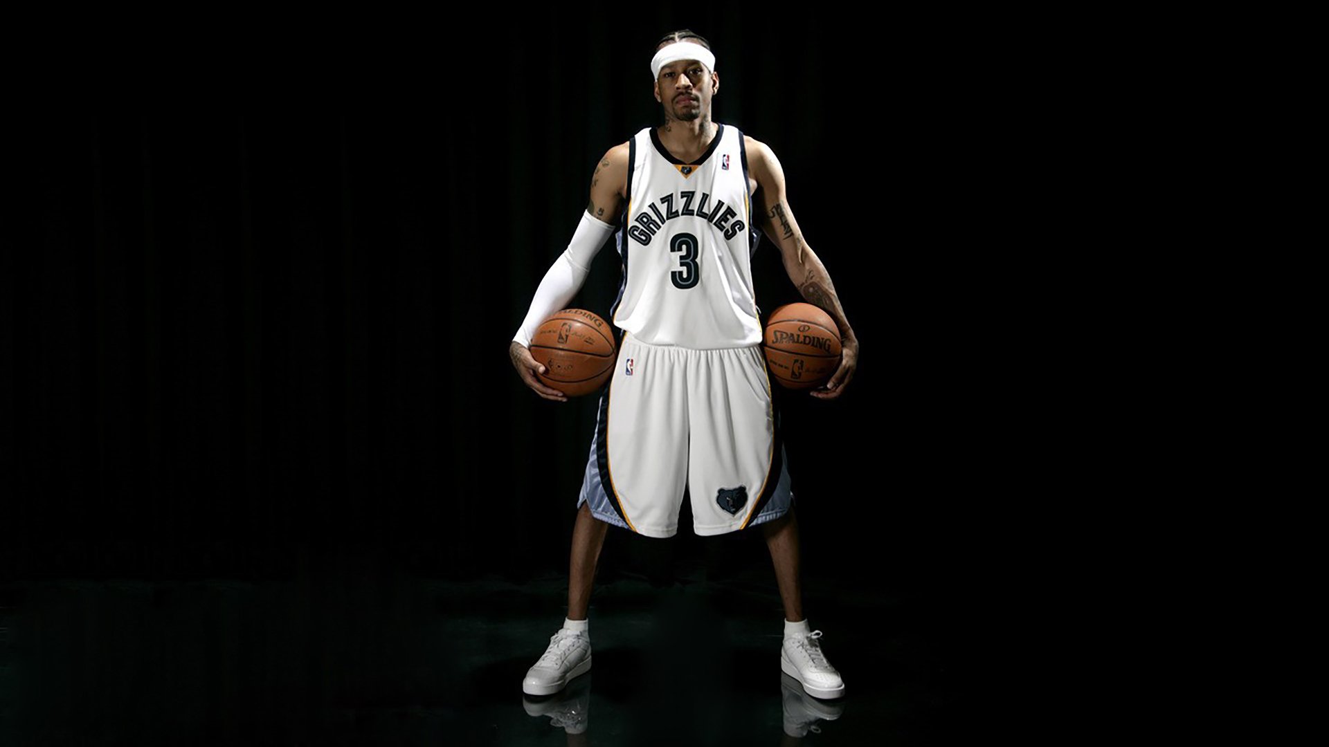 “亚戈·卡尔曼的强大防守与快速进攻，助力阿根廷美洲狮队攻守兼备”