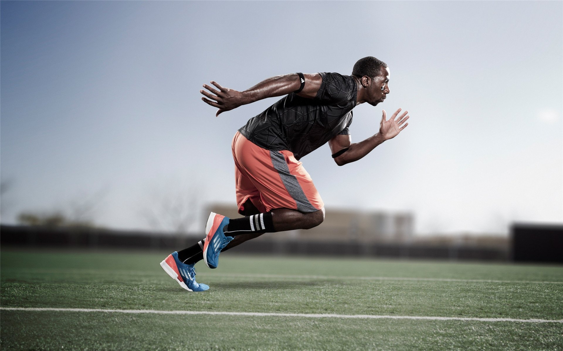 不同年龄段足球训练课程体系逐步完善，定制化发展趋势明显，足球训练多大年纪合适